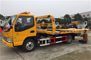 雨湖哪里有拖车服务