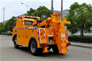 雨湖高速路拖车费